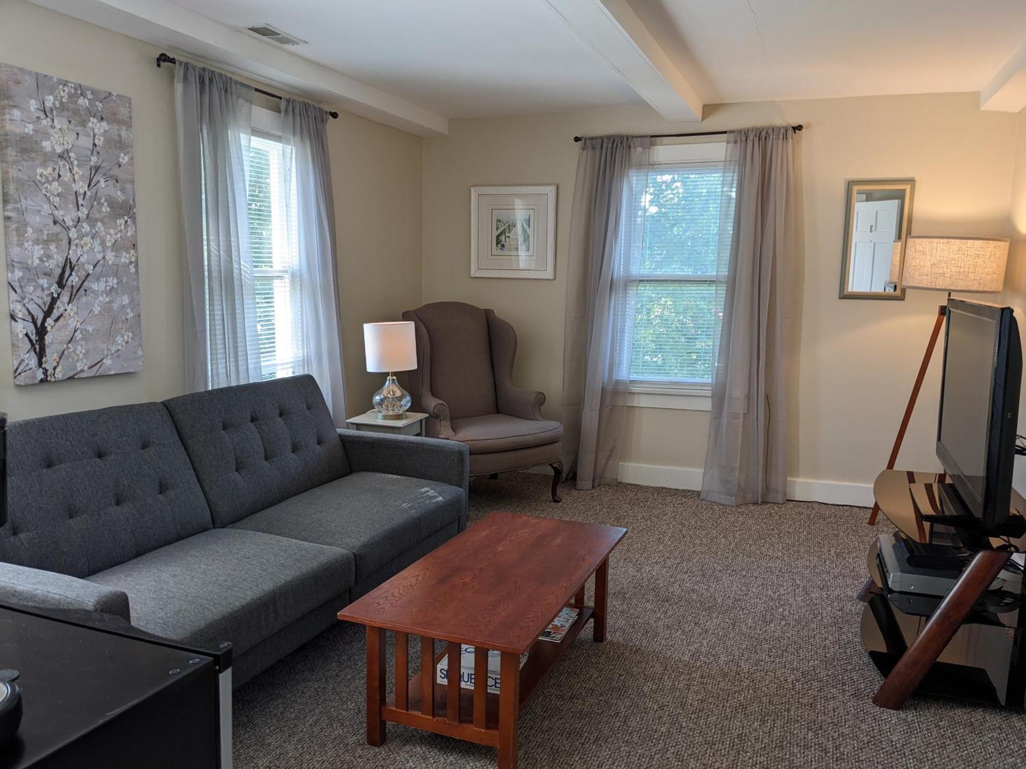 Casual Living Extended Stay Hotels Algonquin Room photo